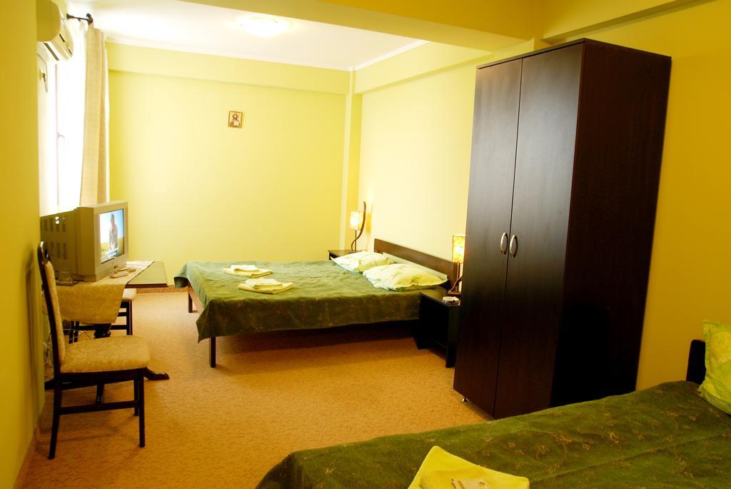 Curtea Brancoveneasca Hotel Constanta Phòng bức ảnh